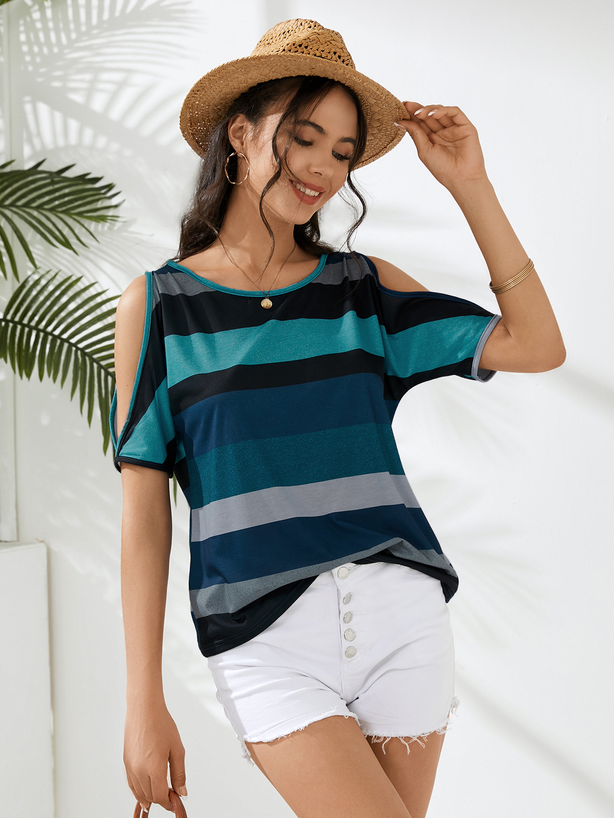 Mehrfarbig gestreiftes Rundhals-Shirt mit kalter Schulter günstig online kaufen