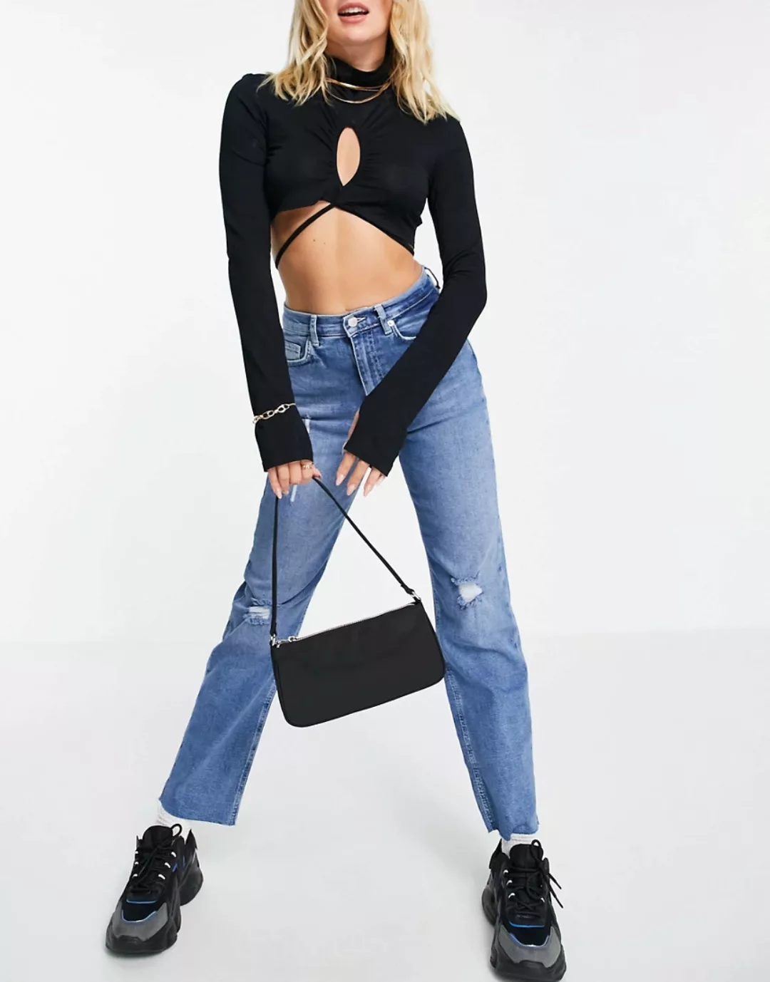 NA-KD – Mittelblaue Jeans im Destroyed-Look mit hohem Bund und geradem Schn günstig online kaufen