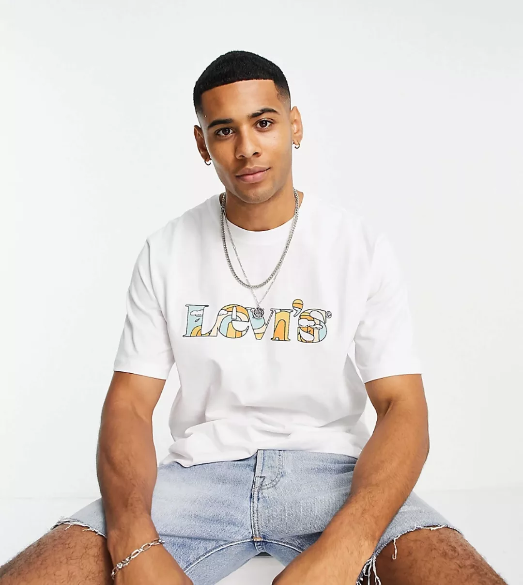 Levi's – Locker geschnittenes T-Shirt in Weiß mit Logo auf der Brust, exklu günstig online kaufen