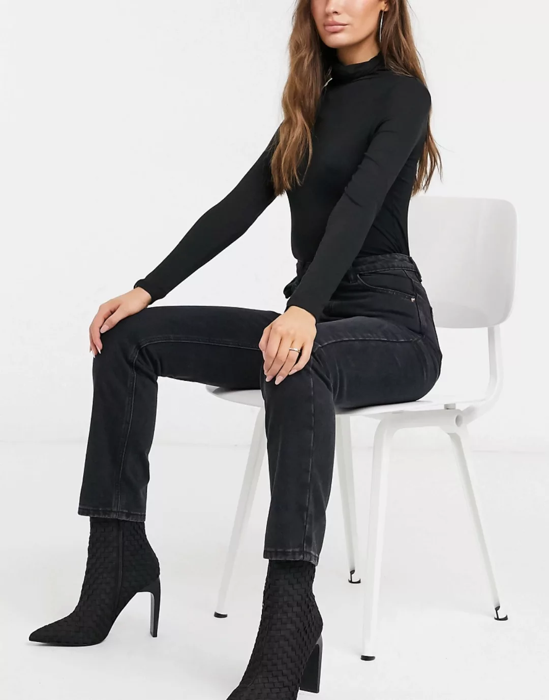 Missguided – Wrath – Gerade geschnittene Jeans in Schwarz günstig online kaufen