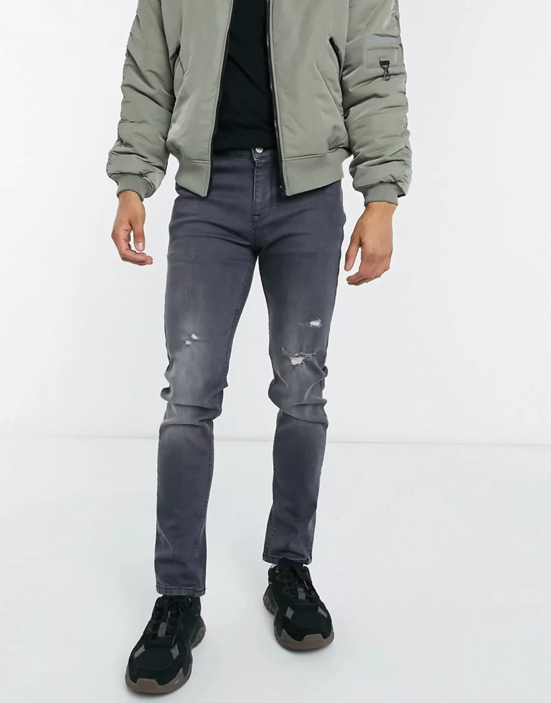 ASOS DESIGN – Enge Jeans in Grau im Used-Look günstig online kaufen
