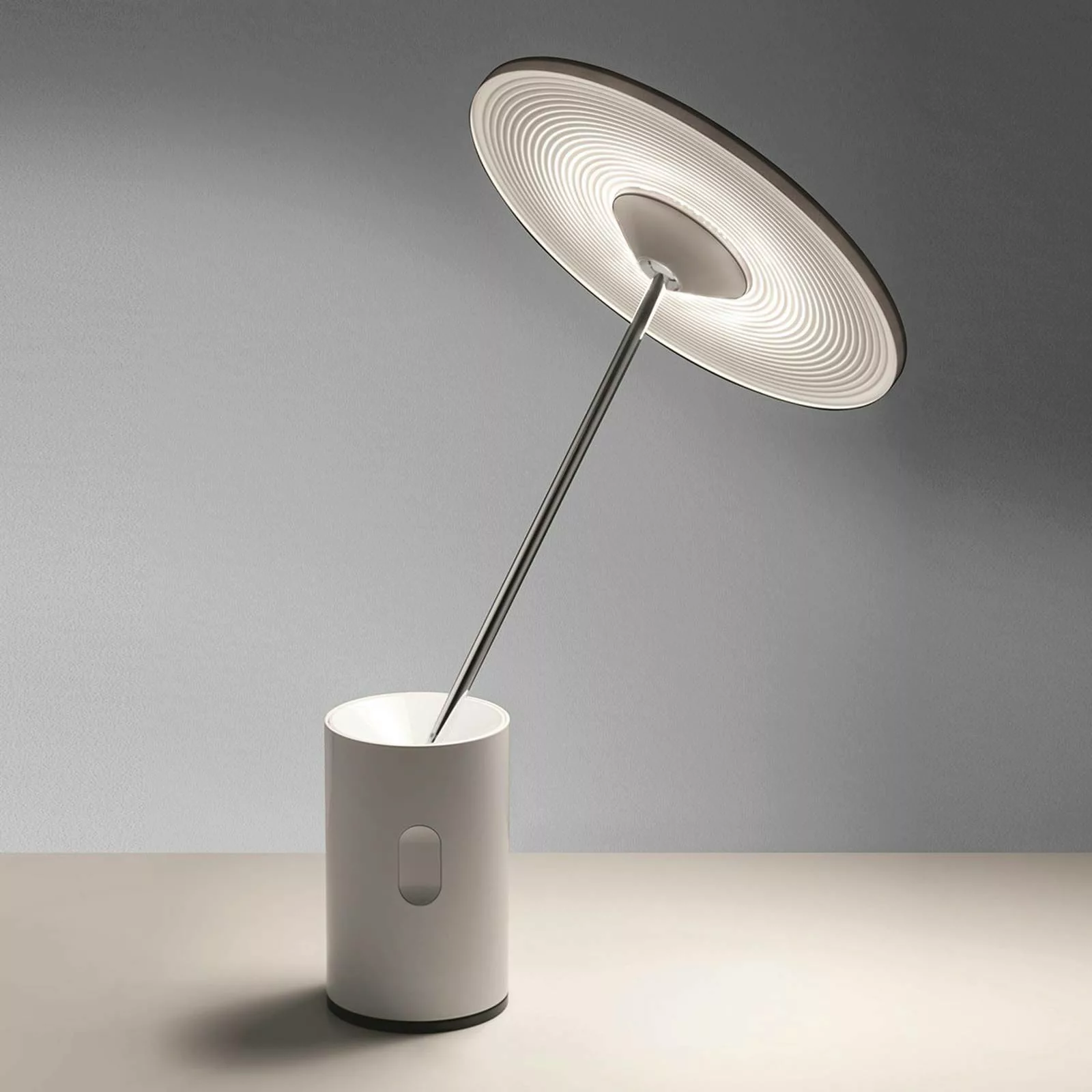 Artemide Sisifo LED-Tischleuchte in Weiß günstig online kaufen